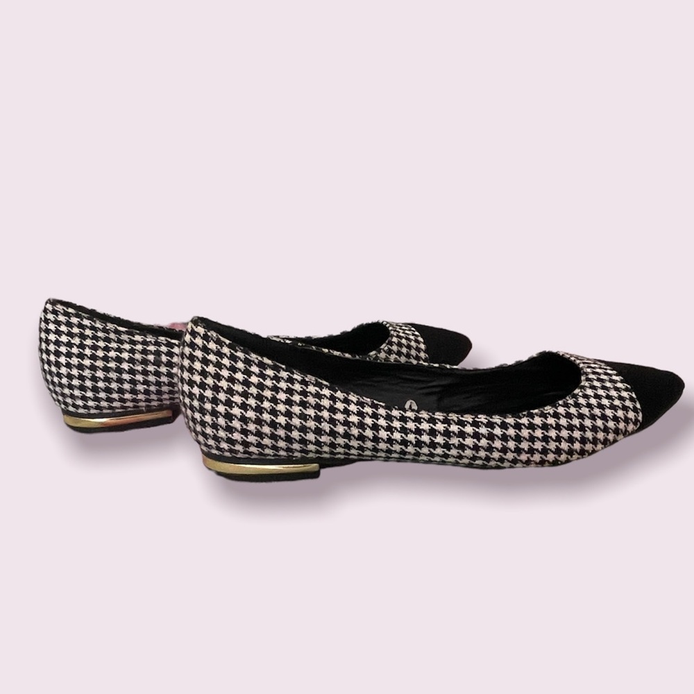 Gold touched black toe cap plaid flats